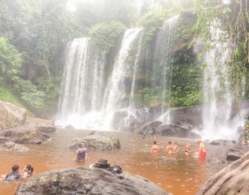 Kulen Waterfall - Tonle Sap Lake