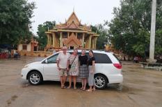 Phnom Penh tours - mini-van-seina.jpg