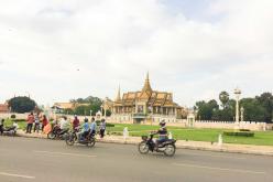Eight days explore Cambodia - royal-palace-phnom-penh.jpg